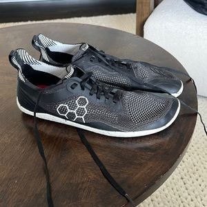 Vivobarefoot Geo Racer knit size 12/45